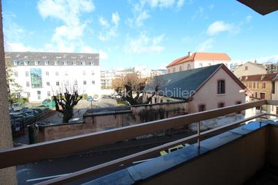 Appartement - 93 m² - 4 pièces