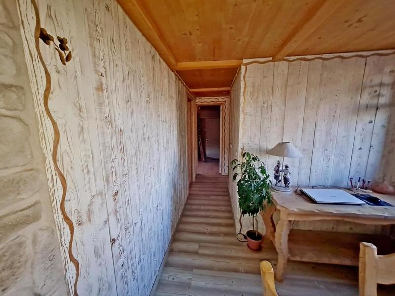 Châlet - 218 m² - 11 pièces