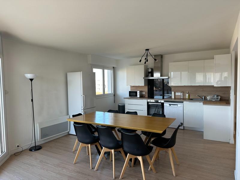 Appartement - 100 m² - 5 pièces