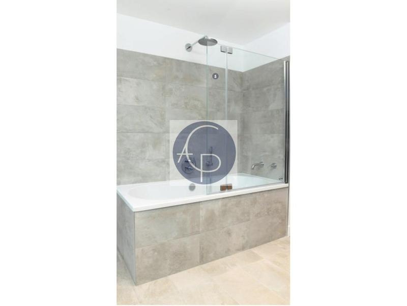 Appartement - 156 m² - 5 pièces