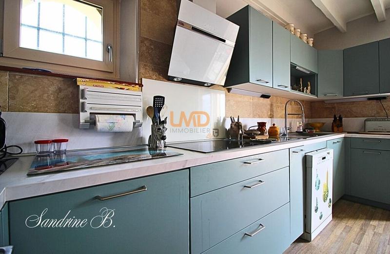 Maison - 275 m² - 8 pièces