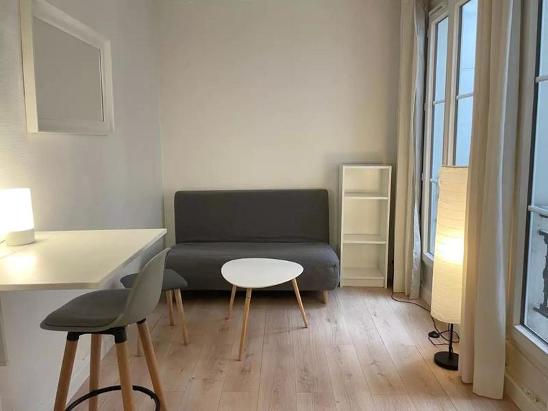 Studio - 12 m² - 1 pièce