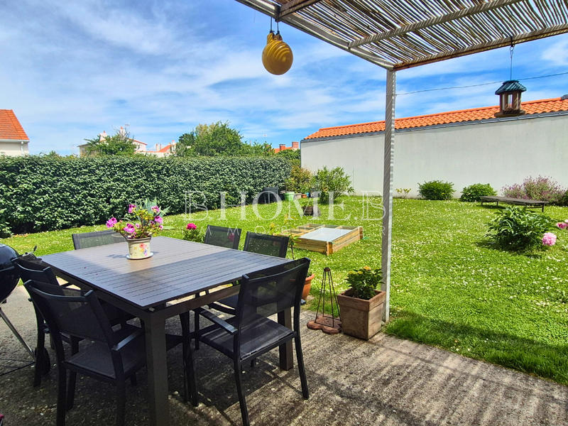 Maison - 102 m² - 5 pièces