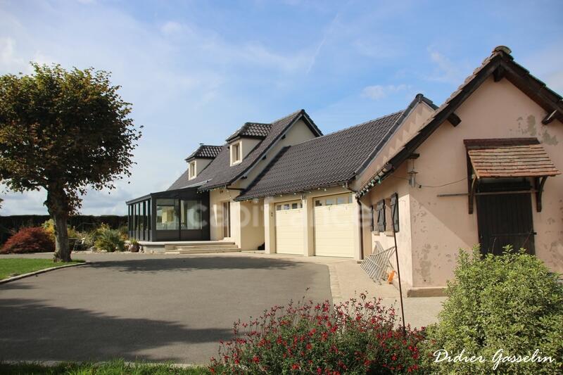 Maison - 158 m² - 5 pièces