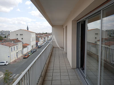 Appartement - 96 m² - 3 pièces