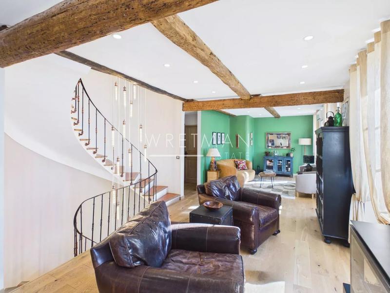 Maison de village - 230 m² - 7 pièces