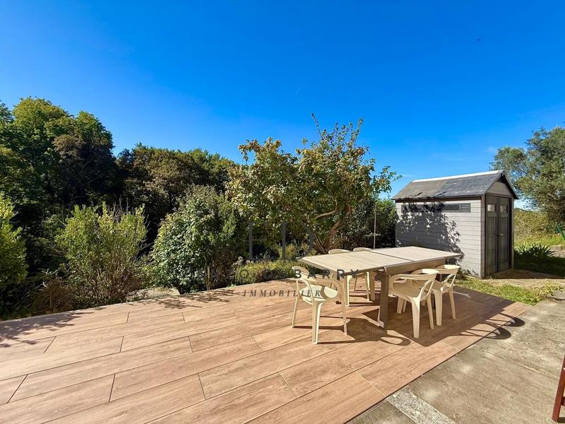 Maison - 206 m² - 7 pièces