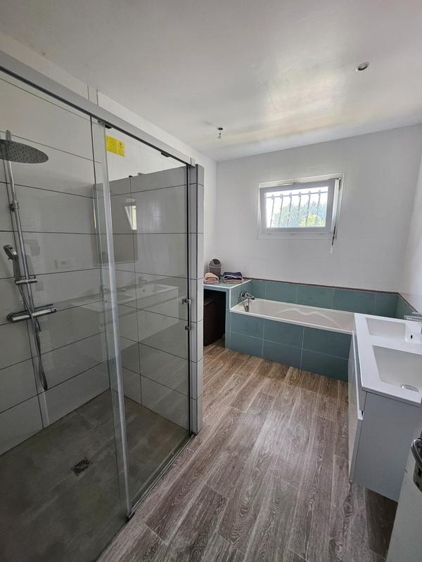 Maison - 105 m² - 4 pièces