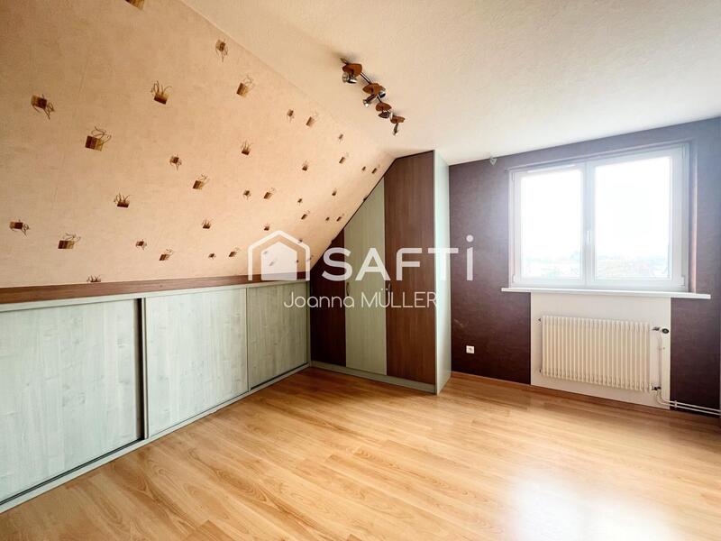 Maison - 152 m² - 6 pièces