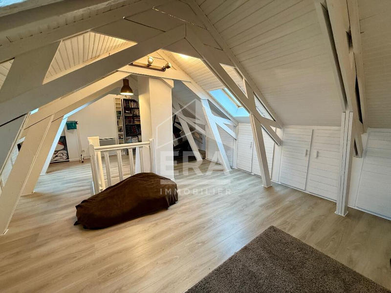 Maison - 155 m² - 8 pièces