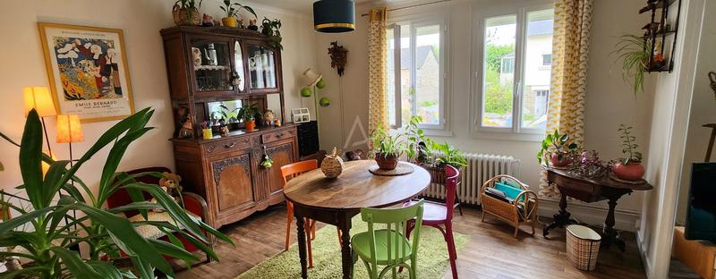 Maison - 95 m² - 5 pièces