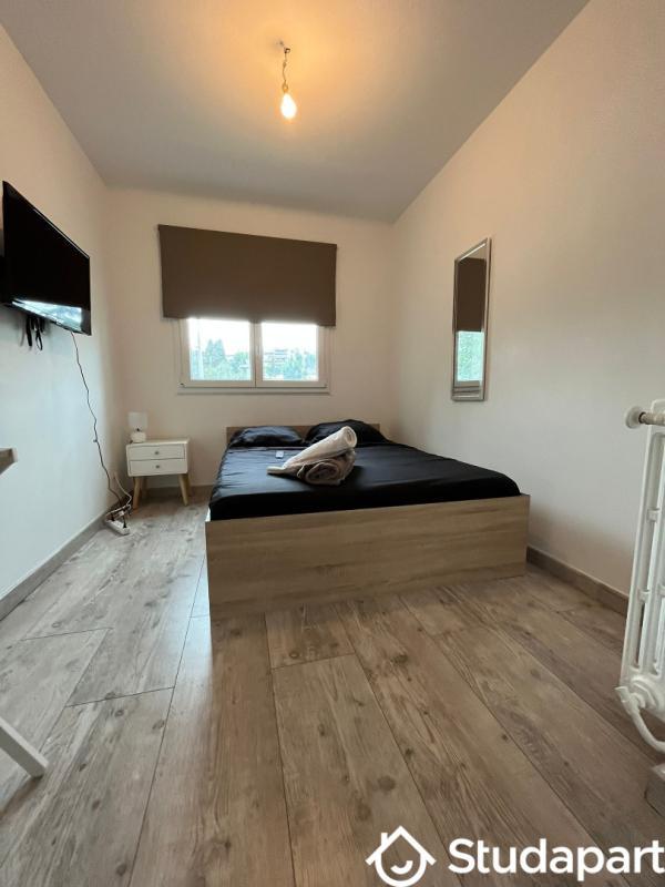 Chambre - 11 m² - 1 pièce