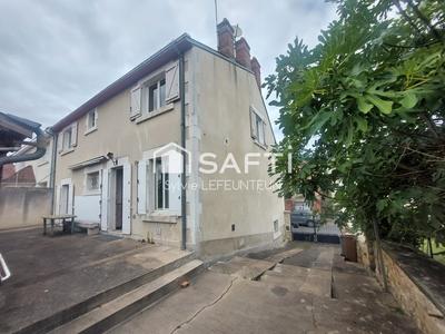 Maison - 151 m² - 8 pièces