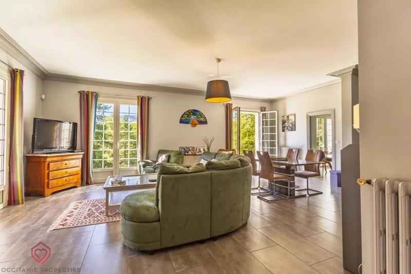 Villa - 203 m² - 7 pièces