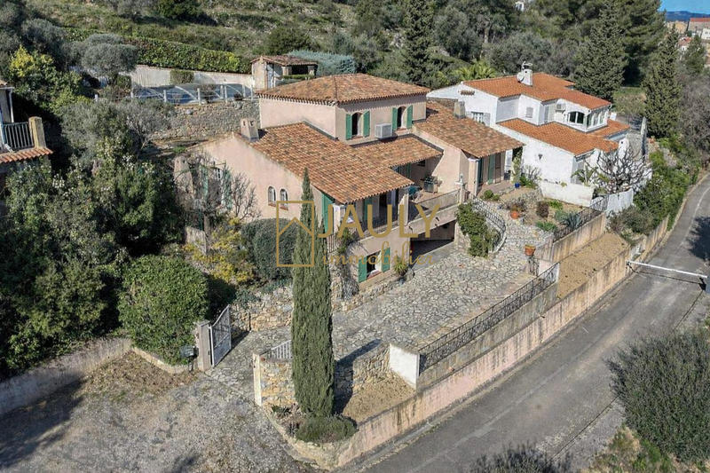 Villa - 190 m² - 8 pièces