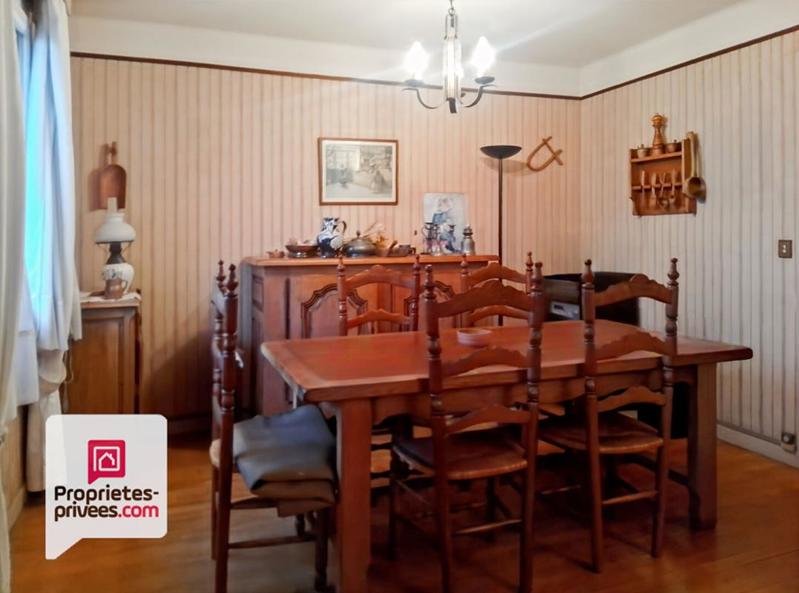 Maison - 144 m² - 8 pièces