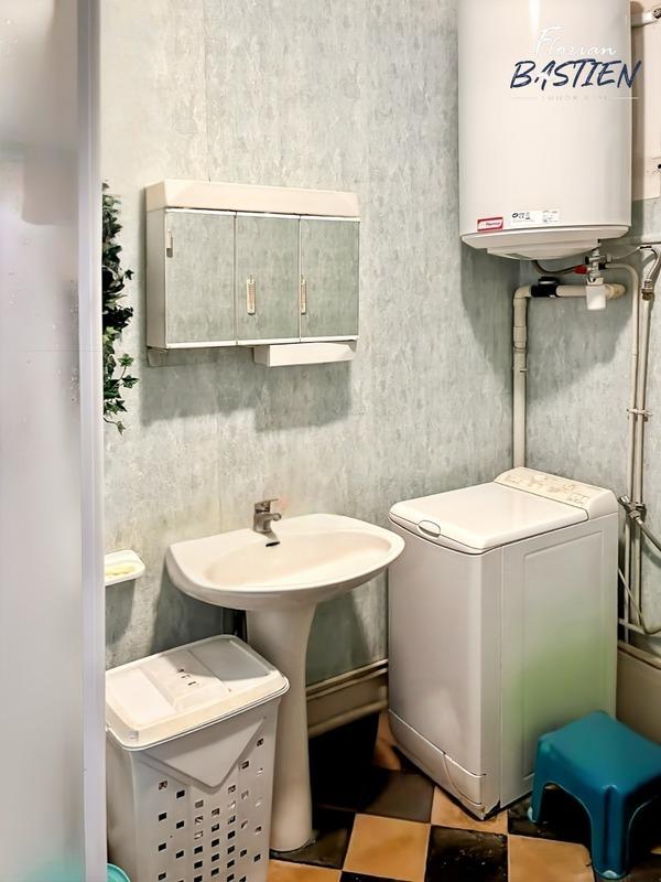 Immeuble - 170 m² - 6 pièces