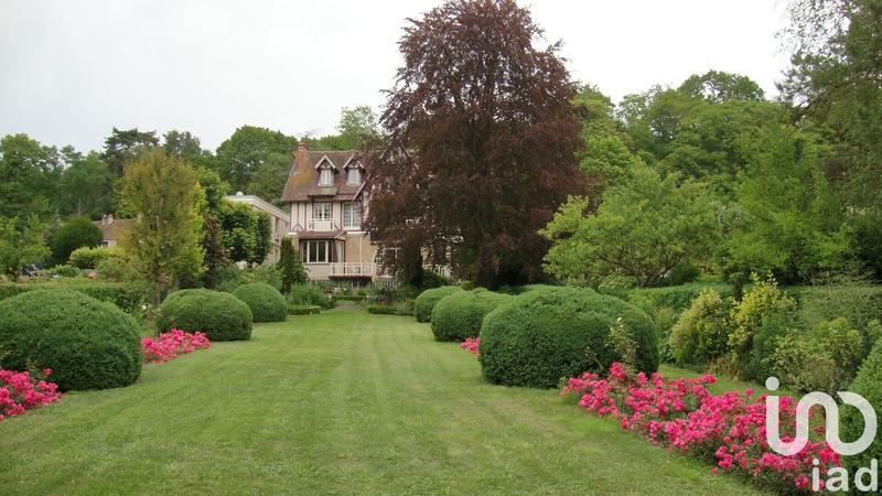 Maison - 357 m² - 14 pièces