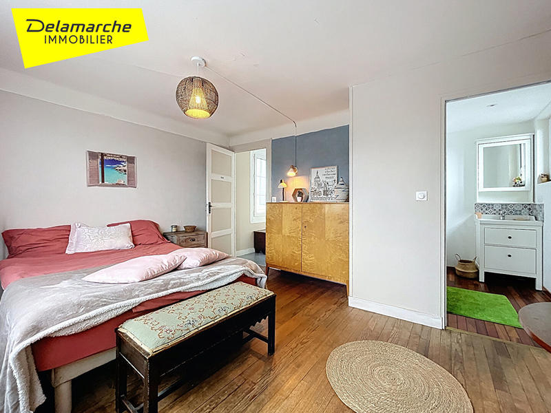 Maison - 223 m² - 10 pièces