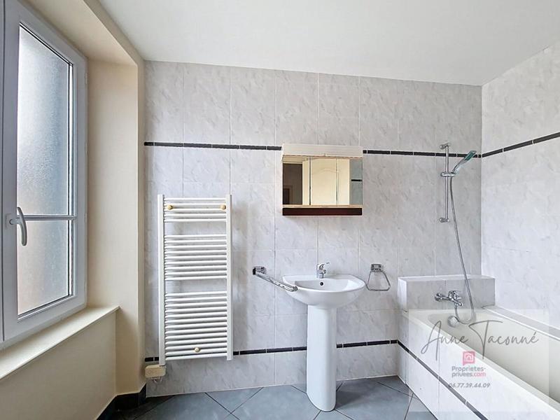 Maison - 86 m² - 4 pièces