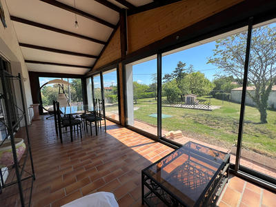 Maison - 306 m² - 11 pièces