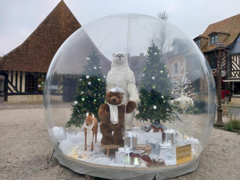 Vitribulle de Noël à Beuvron-en-Auge