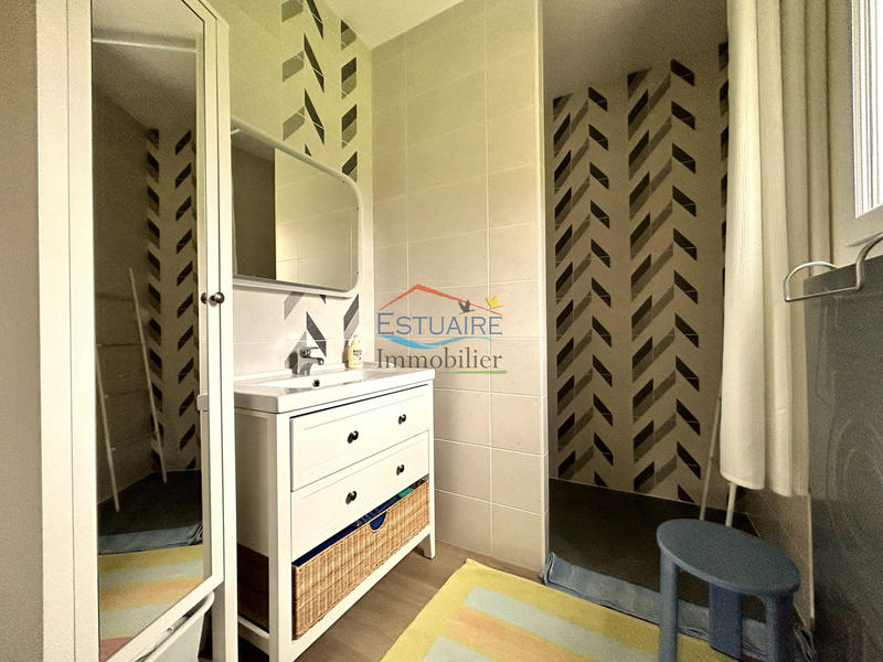 Maison traditionnelle - 161 m² - 6 pièces