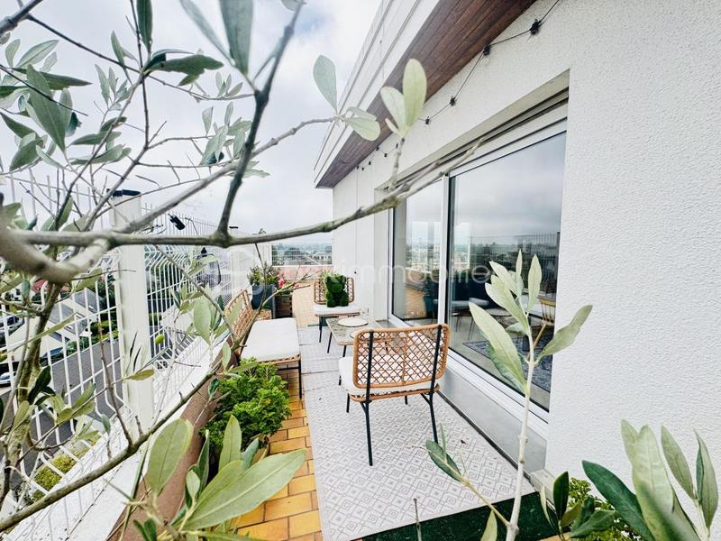 Appartement - 165 m² - 6 pièces