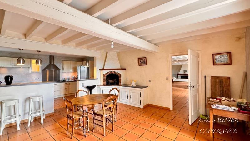 Maison de campagne - 320 m² - 7 pièces