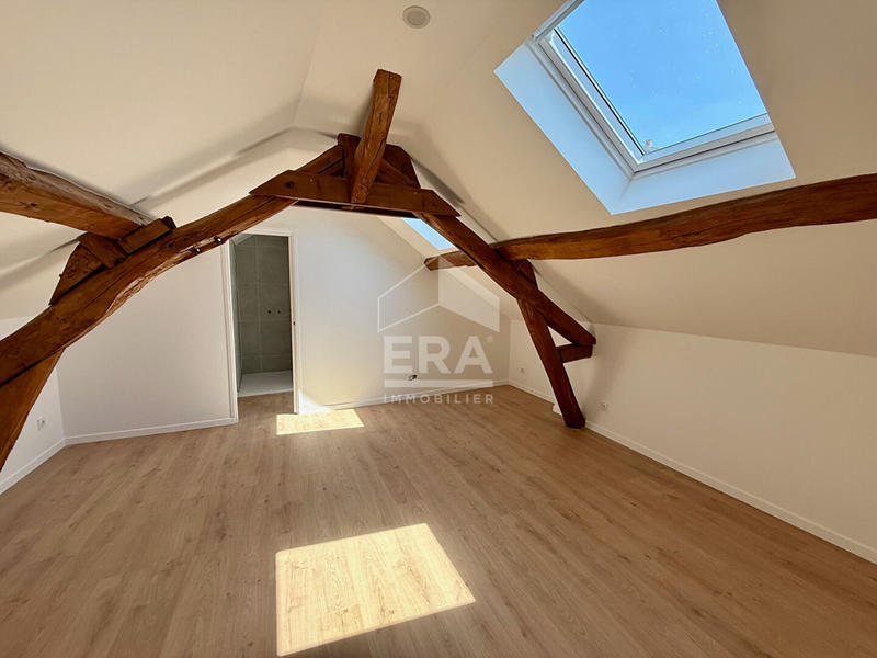 Maison - 235 m² - 7 pièces