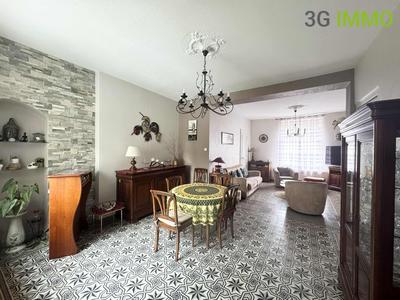 Maison - 120 m² - 5 pièces