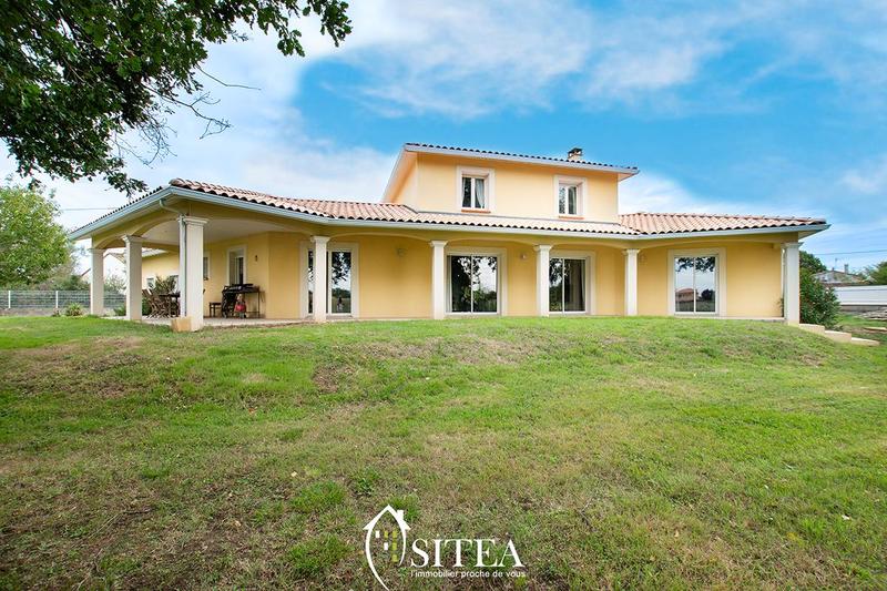 Maison - 170 m² - 5 pièces