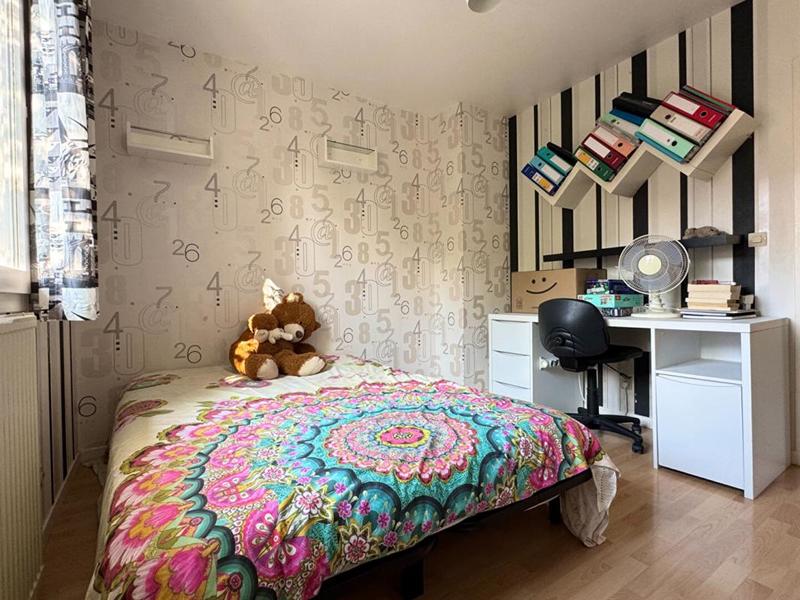 Maison - 182 m² - 8 pièces