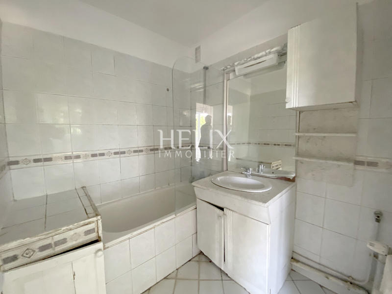 Appartement - 85 m² - 5 pièces