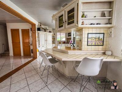 Maison - 148 m² - 6 pièces