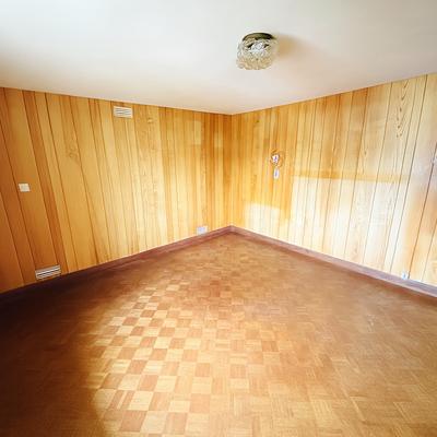 Maison - 99 m² - 6 pièces