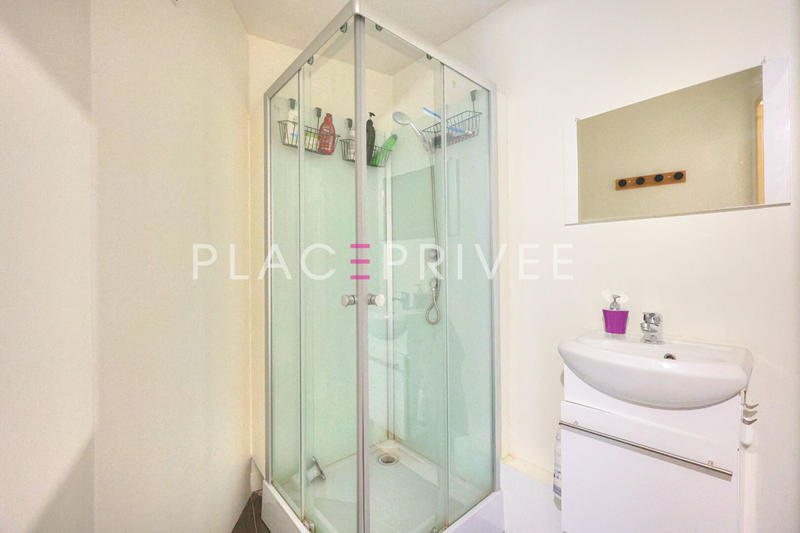 Appartement - 94 m² - 5 pièces