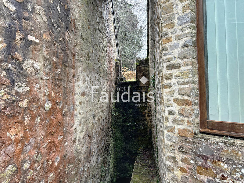 Propriété - 152 m² - 6 pièces