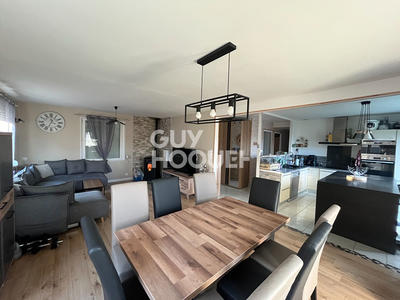 Maison - 97 m² - 6 pièces