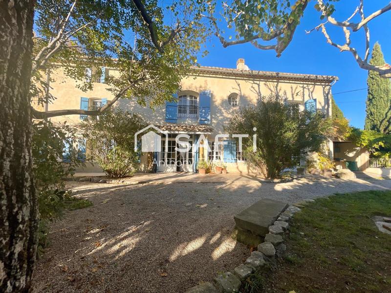 Maison - 290 m² - 8 pièces