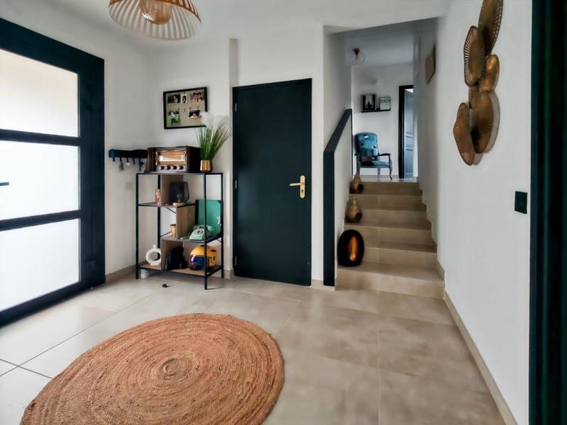 Maison - 183 m² - 6 pièces