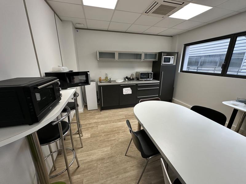 Bureau - 249 m² - 2 pièces