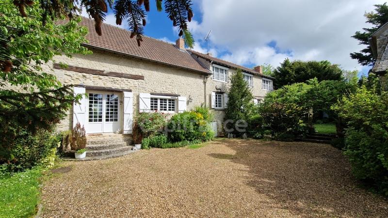 Demeure - 285 m² - 8 pièces