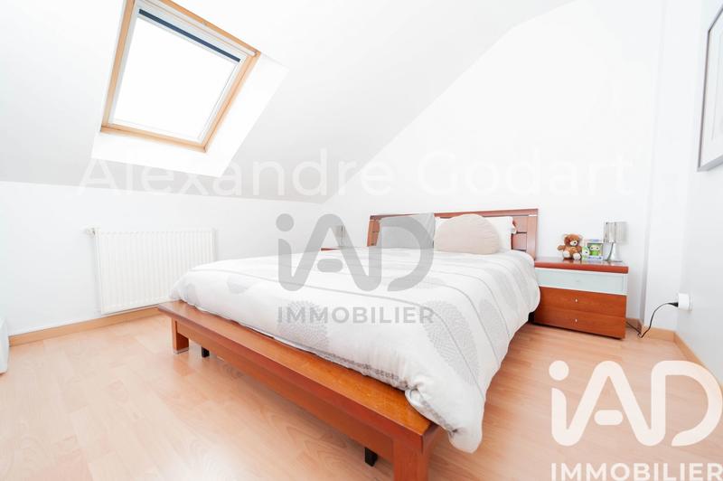 Maison - 211 m² - 8 pièces