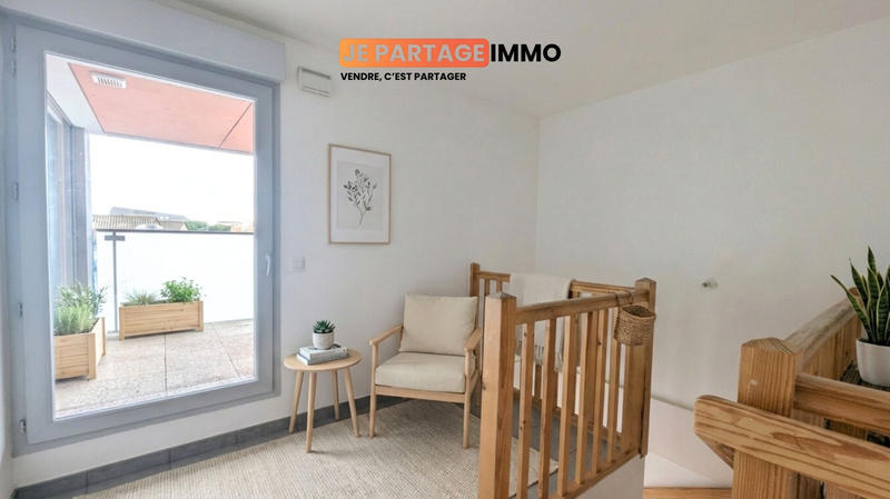 Appartement - 99 m² - 4 pièces