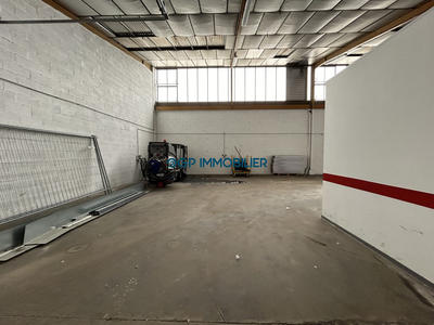 Local commercial - 228 m² - 3 pièces