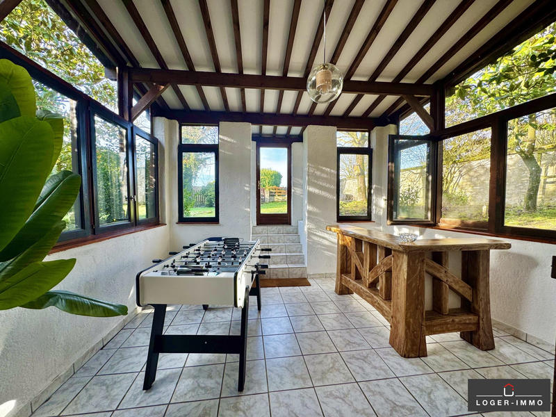 Maison - 302 m² - 9 pièces