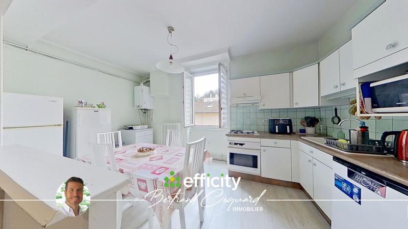 Appartement - 141 m² - 5 pièces