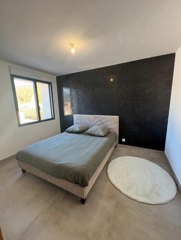 Maison - 200 m² - 4 pièces