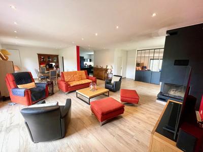 Maison - 136 m² - 4 pièces